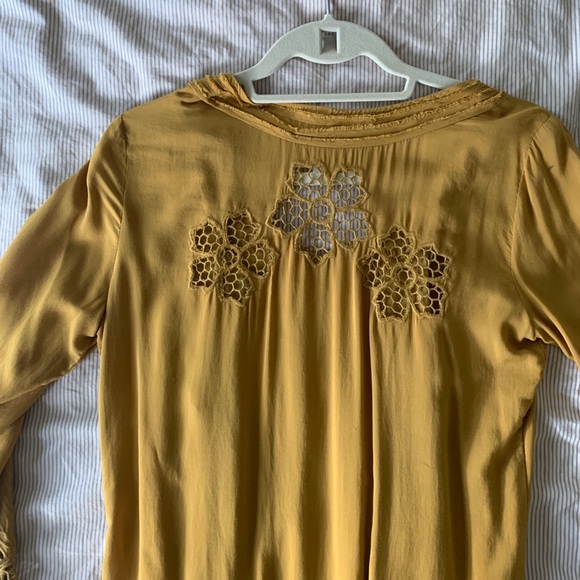 Right above the knee mustard yellow dress - Picture 5 of 7